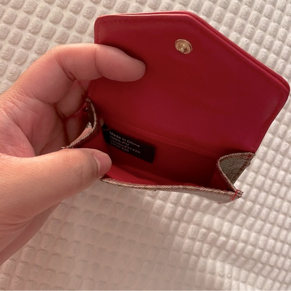 BNWT Guess Cardholder/Keychain Wallet - Picture 3 of 3